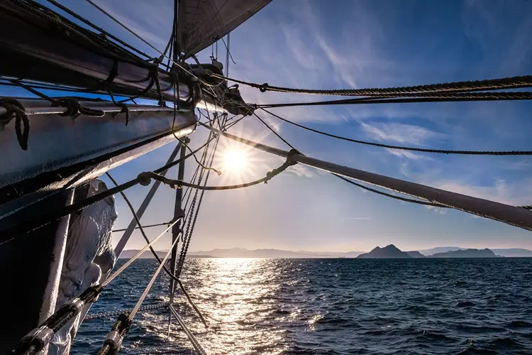 Morgenster seen from aloft during golden hour, sailing across the Channel.